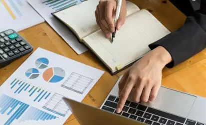 Study Business Administration Courses Abroad