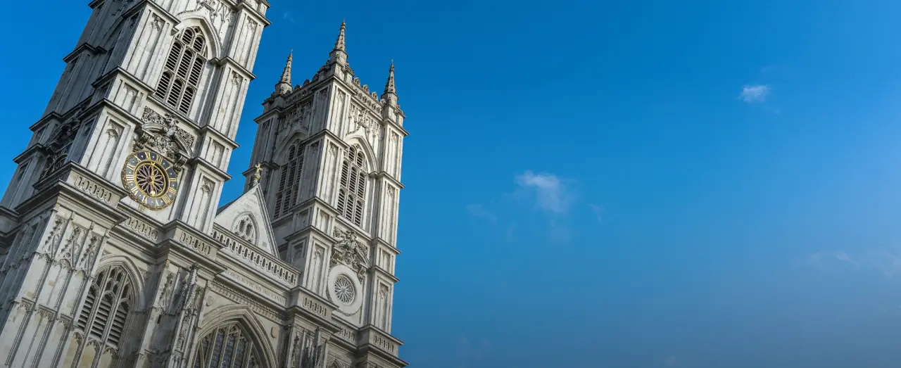 Top 5 Courses to Study in UK for International Students